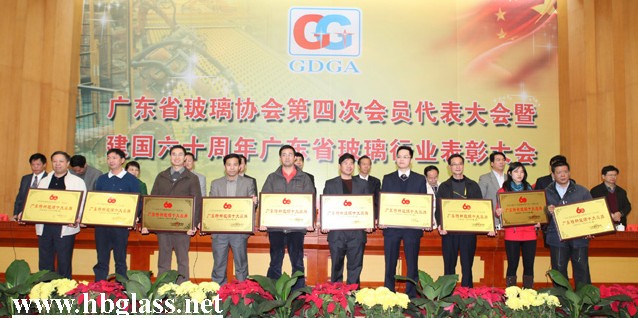 全部敘說(shuō)防火玻璃被精密的分為哪些種類