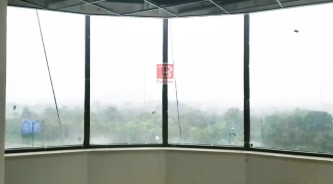 使用隔斷防火玻璃時要注意什么？